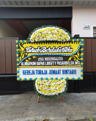 Papan Bunga Duka di Winongan